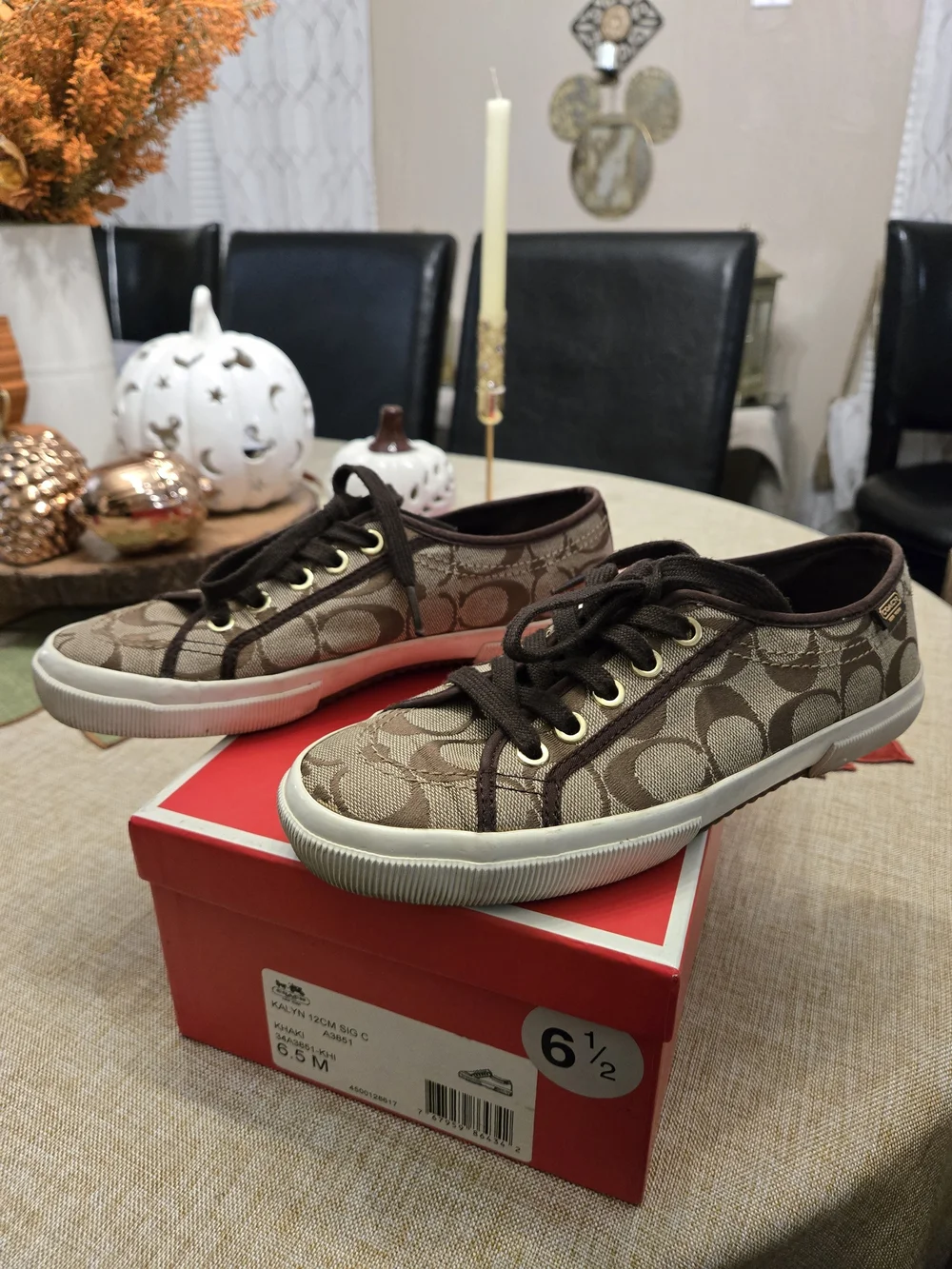 Coach Women’s Brown Signature Canvas Sneakers 6.5M